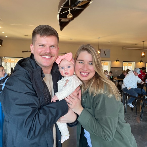 Meet your Posher, Lindsey - Picture 5 of 6